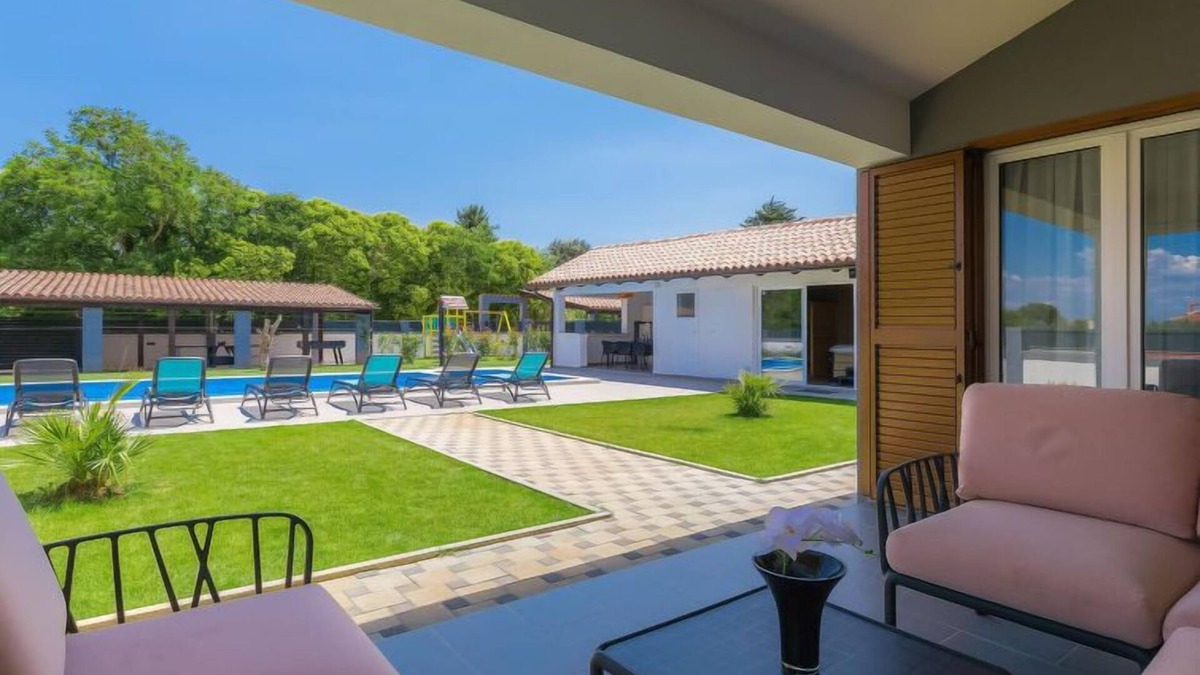 Liznjan House | Alba Rossa by Interhome