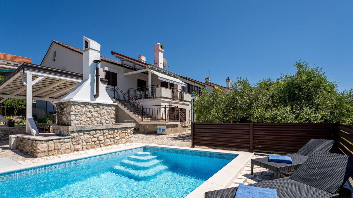 Njivice Apartment | Albaneze by Interhome