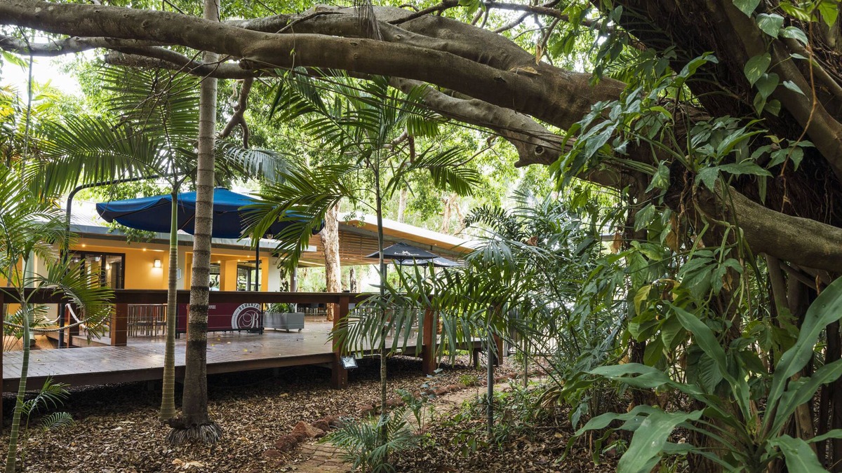 Trunding Hotel | Albatross Bay Resort
