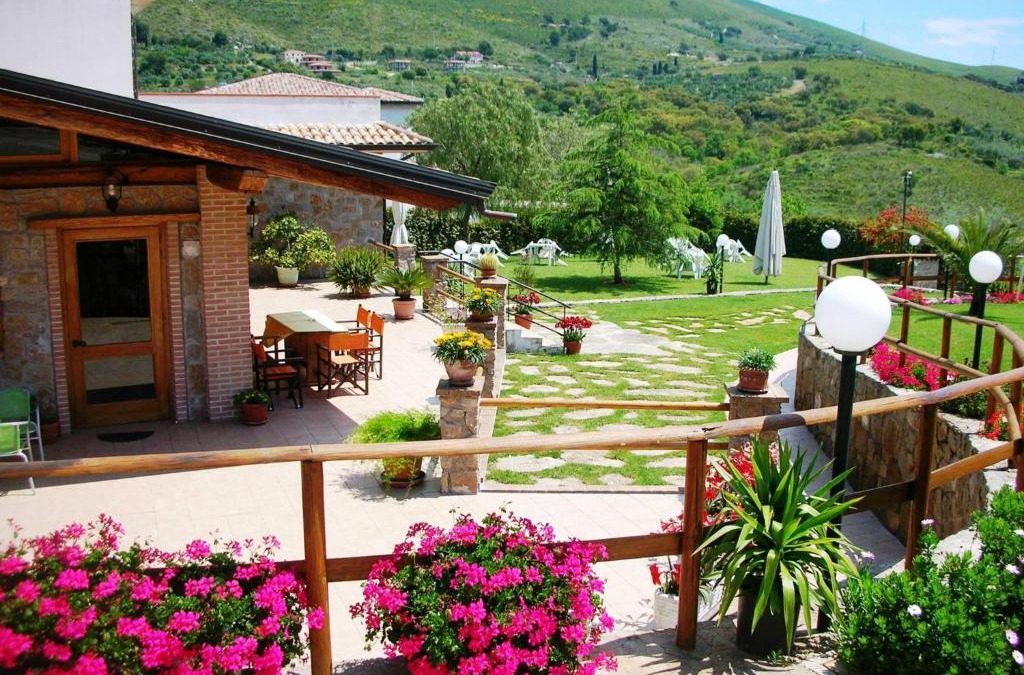 Itri Hotel | Albergo Villa Riccio