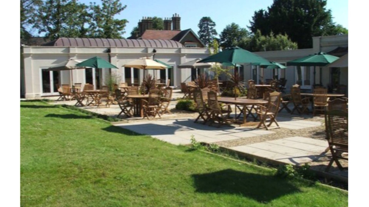 East Cowes House | Albert Cottage Hotel