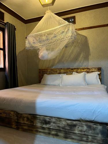 Central Kampala Bed & Breakfast | Albertine Vacations Cottages