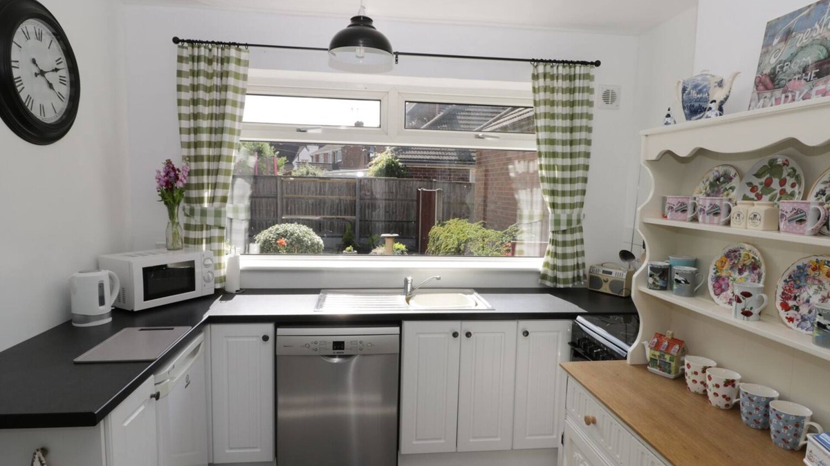 Lincoln Cottage | Alberts Lodge