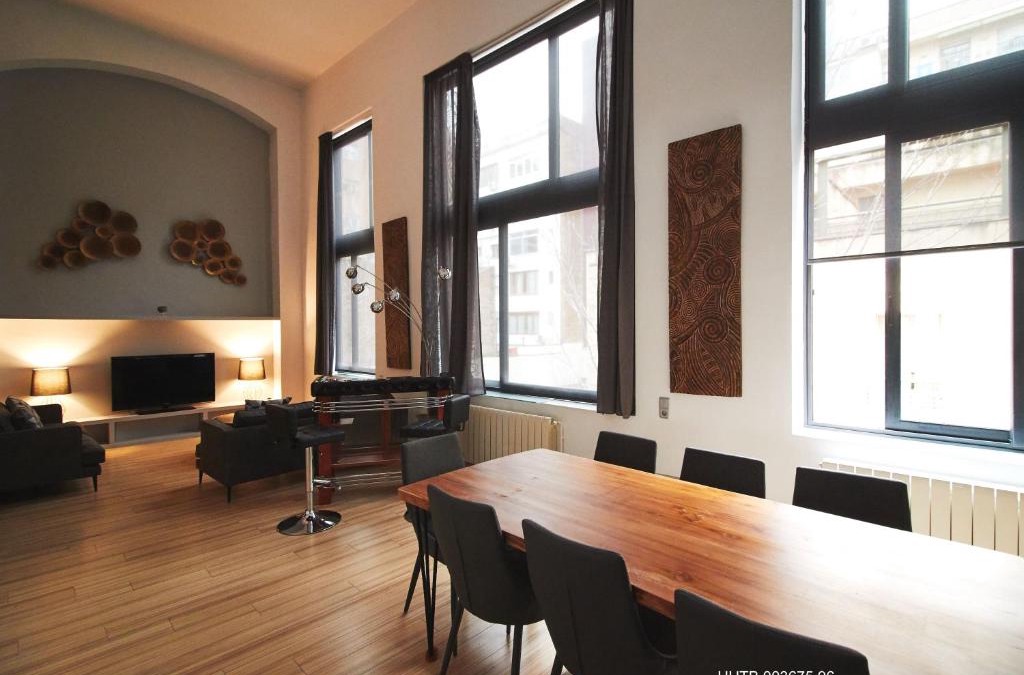 el Camp d'en Grassot i Gracia Nova Apartment | Alcam Alio Cine