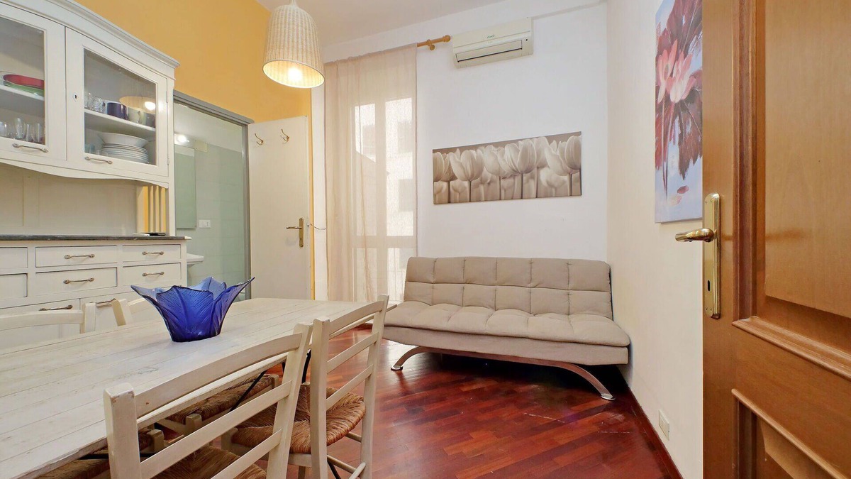 Esquilino Apartment | Aleardo Aleardi, 1 Bd Apartment With Balcony By Halldis
