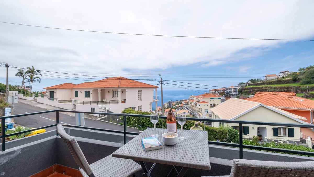 Estrela da Calheta Apartment | Alegria's Apartment by GALMI