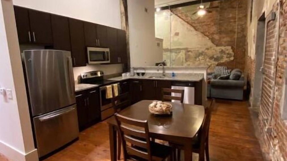 Macon Apartment | Aleph Loftiness