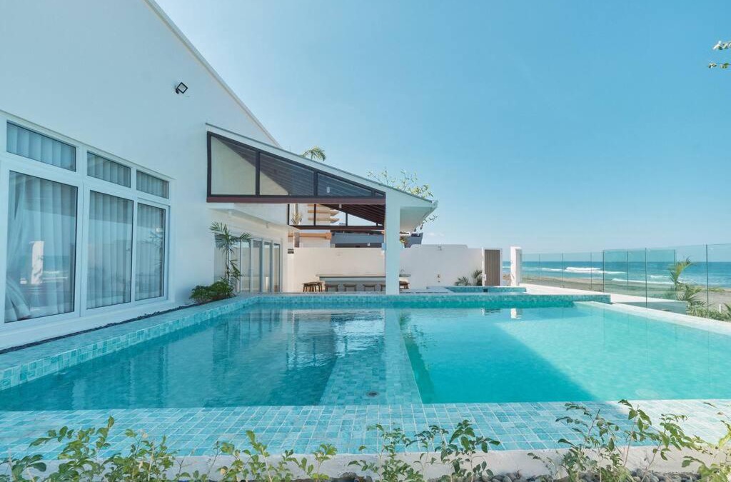 Bacnotan Villa | Alesea Baroro, La Union, Private Modern Villa with Pool, Jacuzzi, Beachfront View