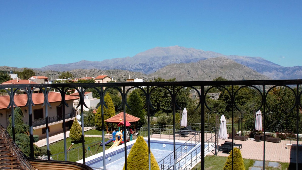 Gerakari Hotel | Alexander Mountain Resort