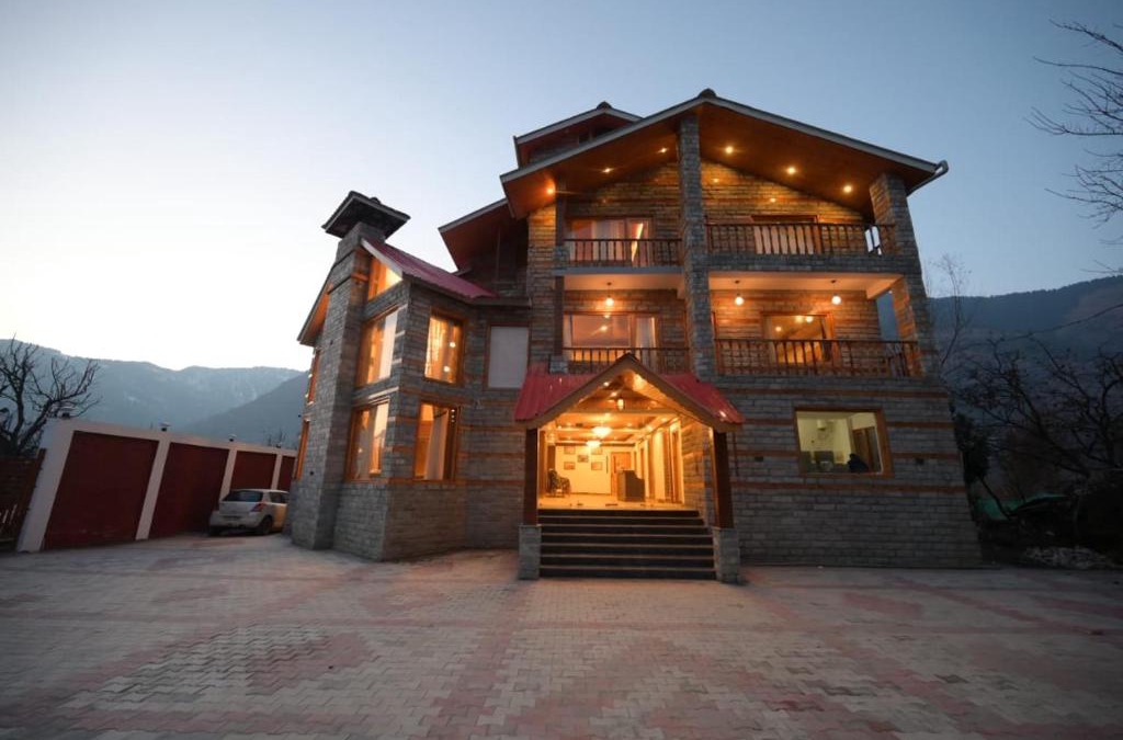 Manali Bed & Breakfast | Alexandra Cottages