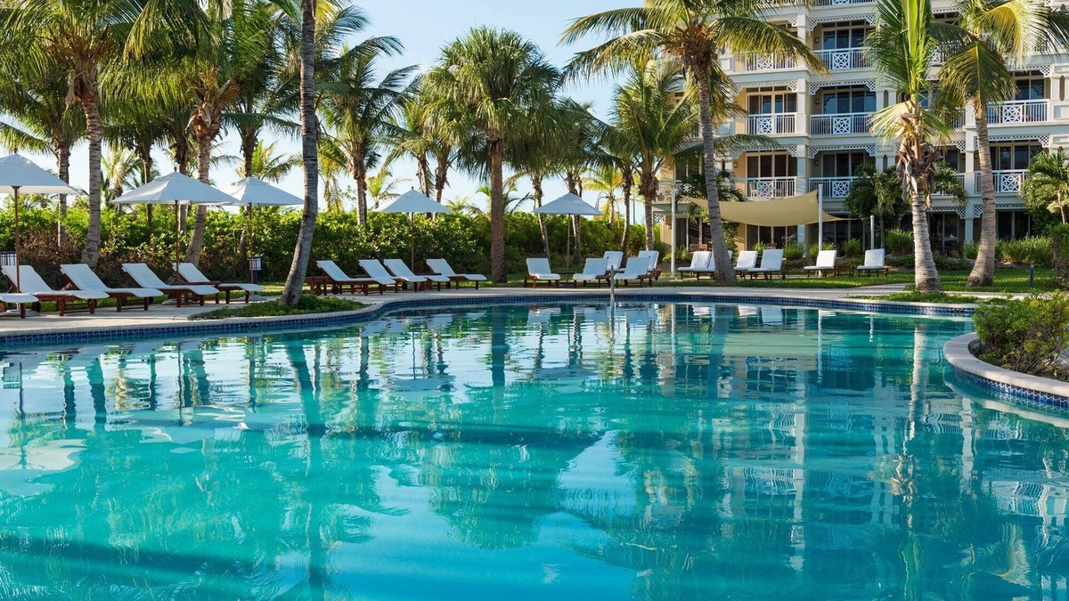 The Bight Resort | Alexandra Resort. Two Bedroom Oceanfront Suite with breathtaking views.