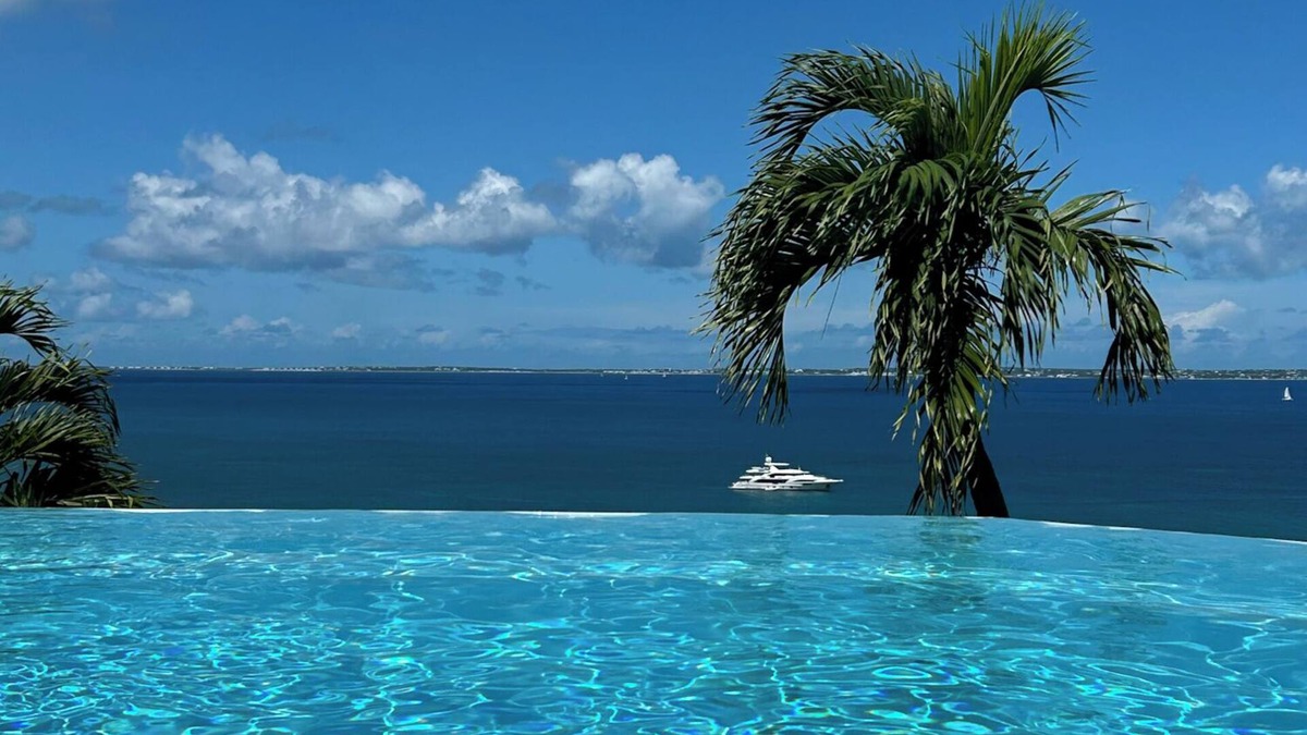 Grand Case Apartment | Alexina - Apartment near Friar's Bay Overlooking Beautiful Happy Bay, Grand Case