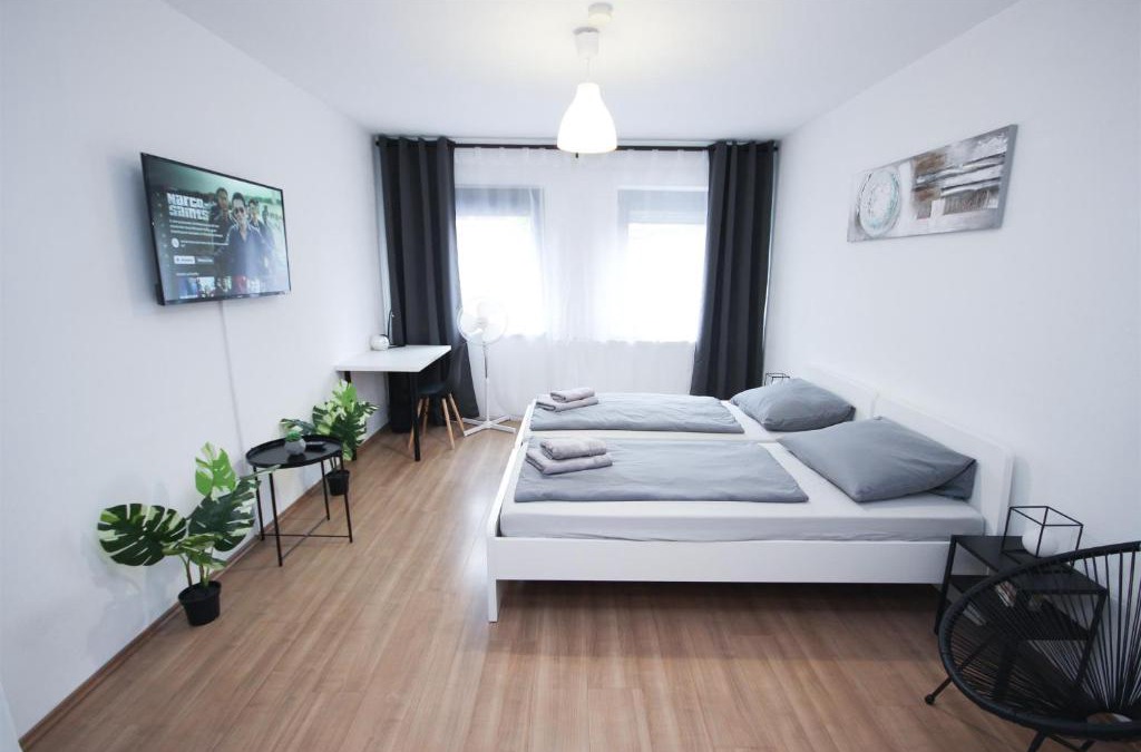 Neue Vorstadt Apartment | ALFA Stuttgart City 4ZW Beste City Lage Berliner Platz max 8 Personen Netflix Küche WM l 4BR 7 Beds 8 people l Fully equipped Kitchen & Bathroom