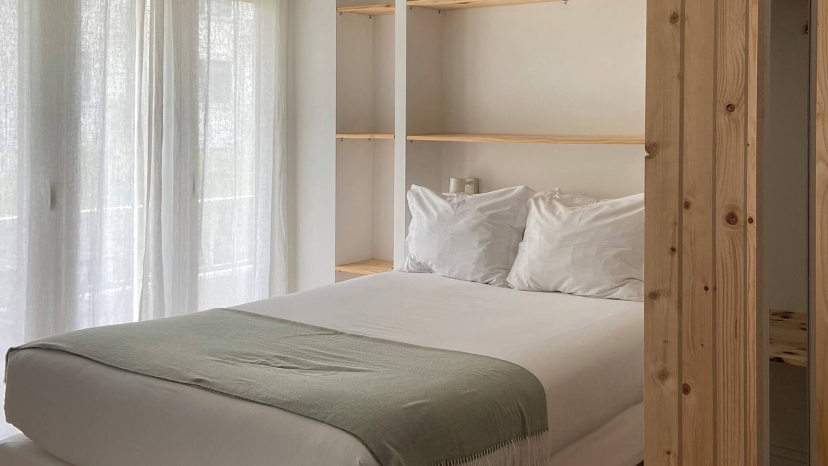 Sao Sebastiao da Pedreira Apartment | Alfama - Elegant & Cozy Studio in the heart of Lisbon