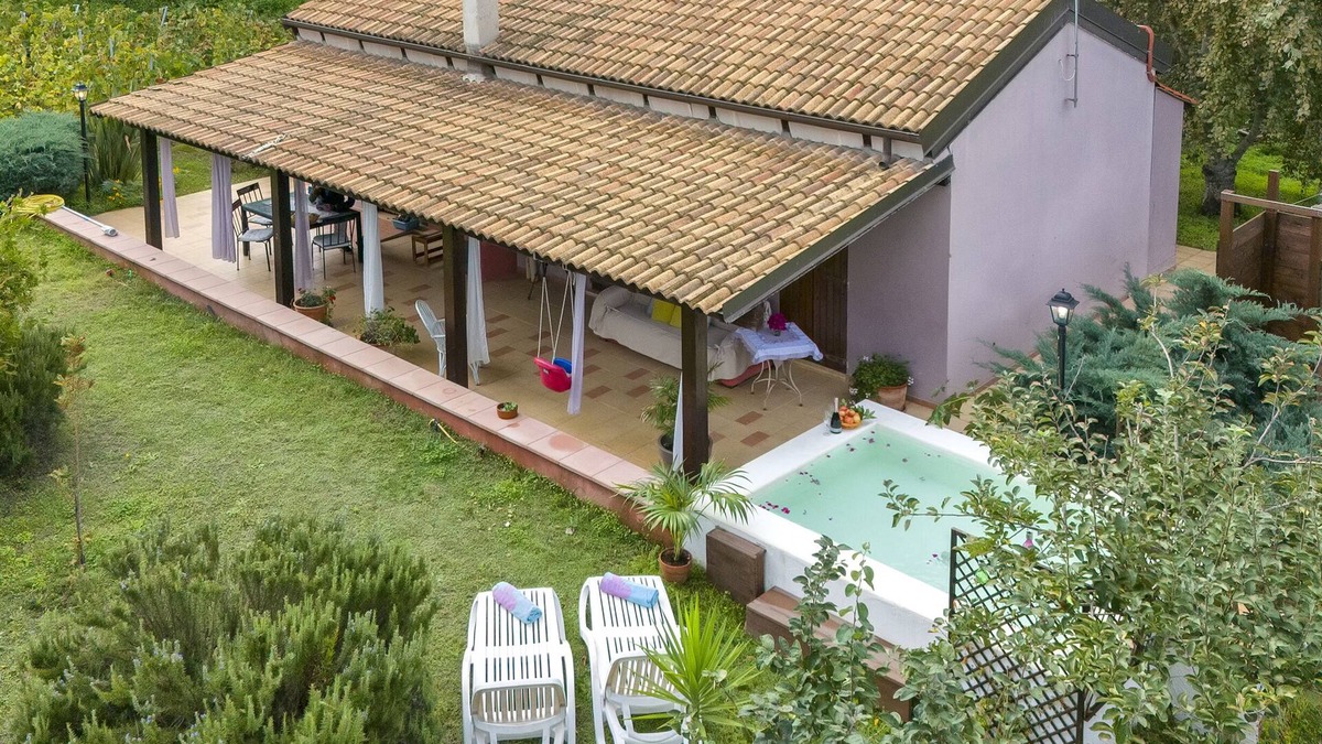 Alghero Villa | Alghero magnificent villa Laurus with pool in Valverde 122 D