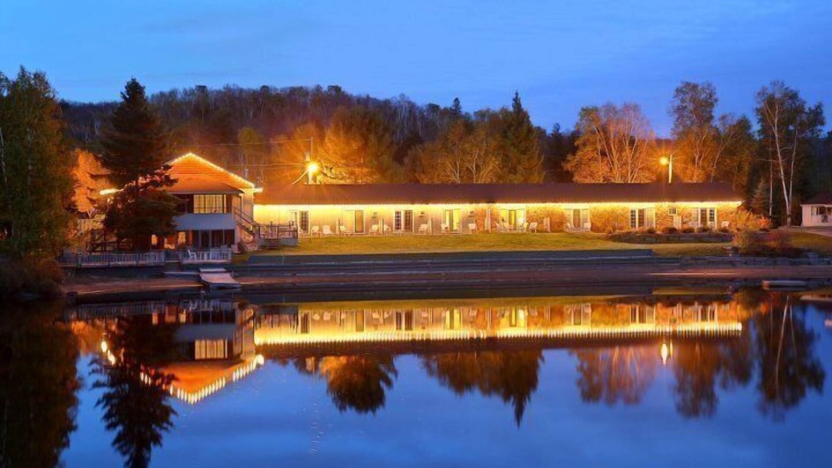 Algonquin Highlands Hotel | Algonquin Lakeside Inn