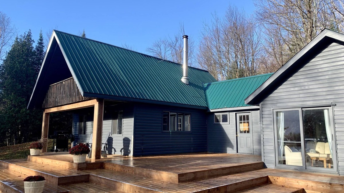 Nipissing Township Cottage | Algonquin Manitou Cottage & Lost Dog