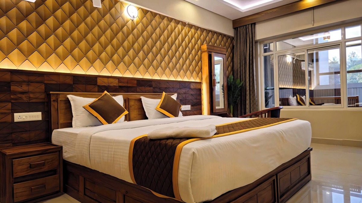 Sulthan Bathery Hotel | Alicos Residency
