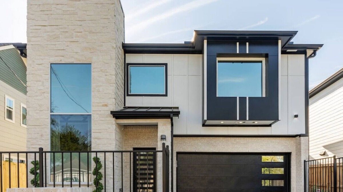 Northside House | Alim Pad 3: Brand New Modern house near downtown
