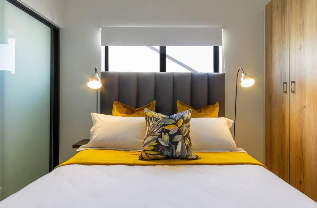 Greater Johannesburg Metropolitan Area Apartment | Alimama Spaces: Nonku's Greenlee Studio