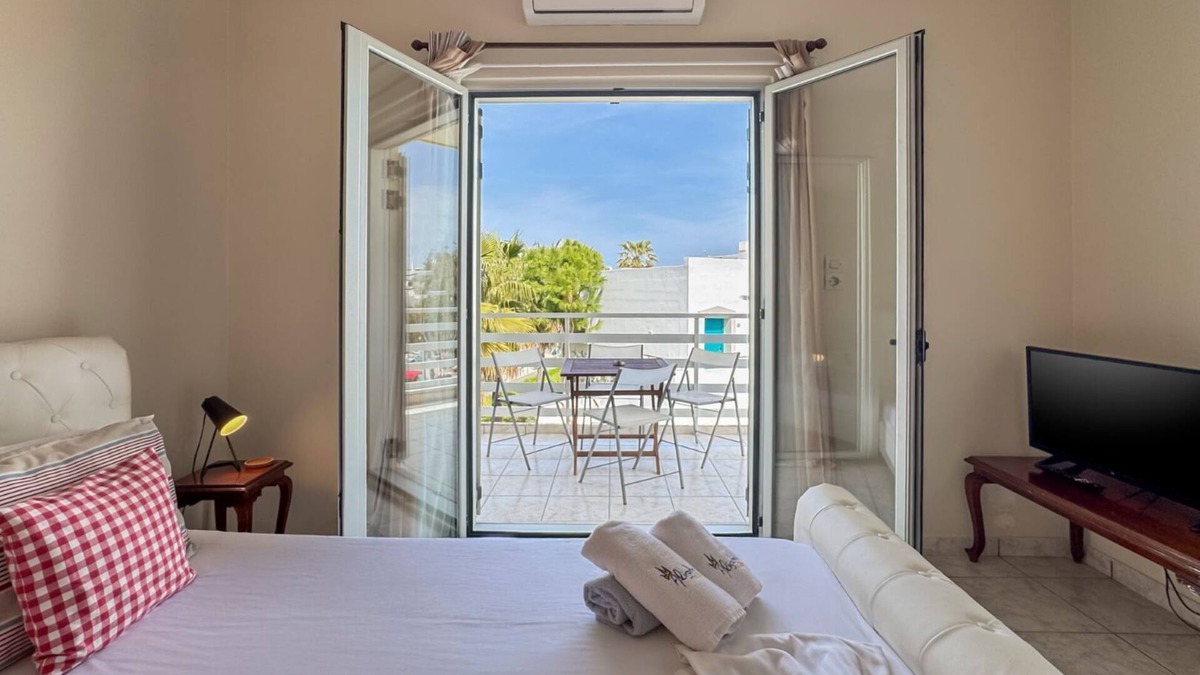 Agii Apostoli Apartment | Alisahni Home 2