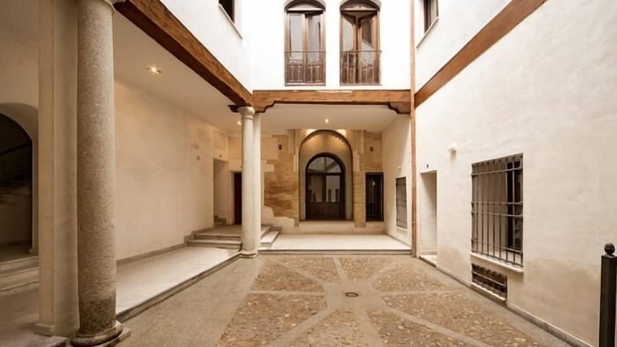 Toledo City Center Apartment | Aljibe - Toledo Center with Swimming Pool