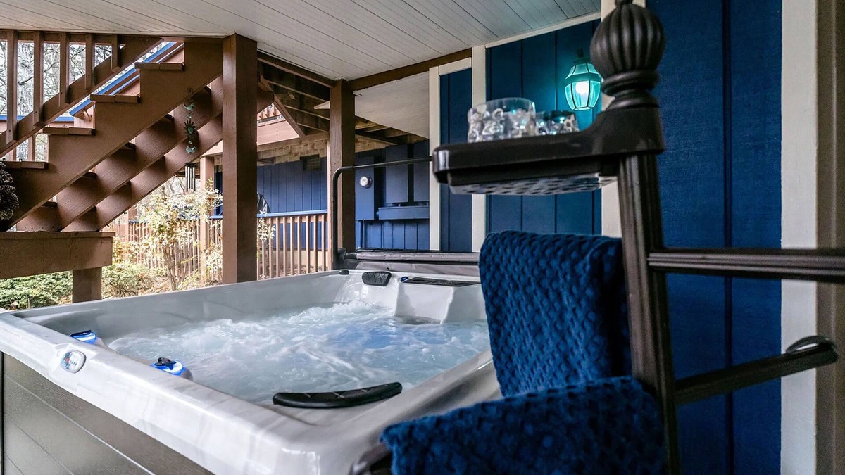 Massanutten House | All Decked Out: Peaceful Massanutten Resort Escape