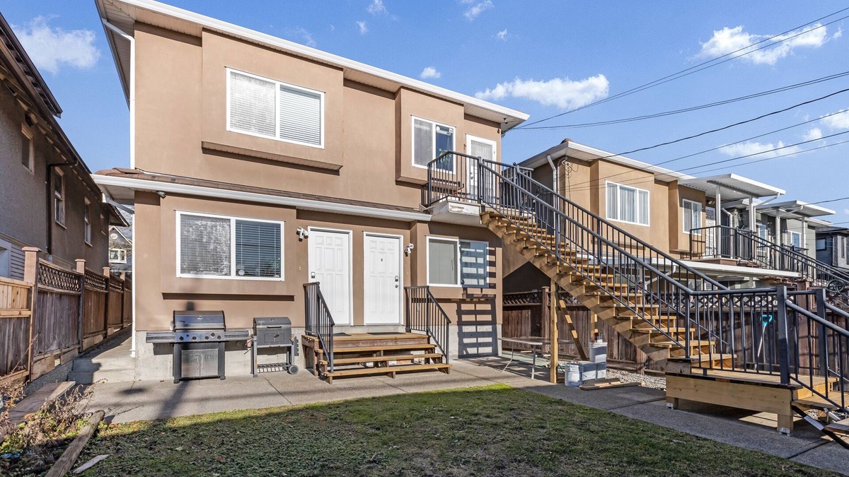 Hastings House | All Necessities Modern Suite in Safe & Quite Neighborhood, Close to Downtown!