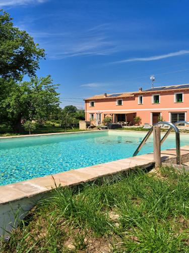 Fano Villa | All'ombra della quercia