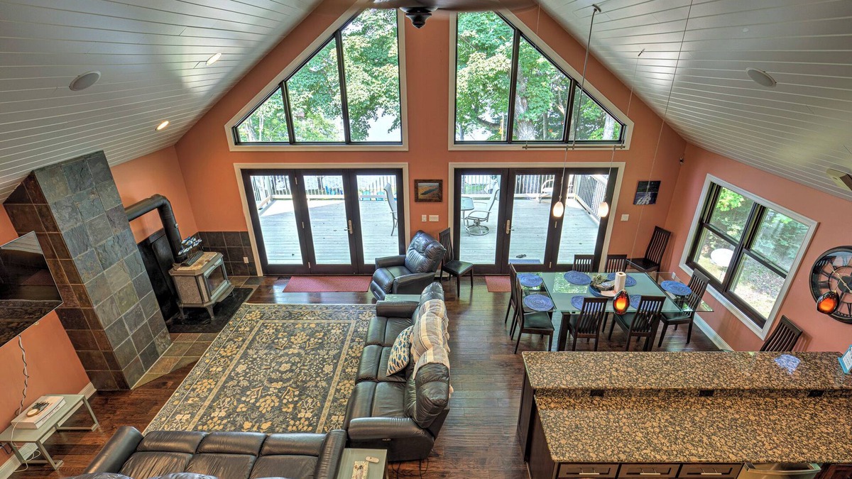 Iron River House | All-Season Retreat – Perfect for ATV, Snowmobiles, Skiing, Hunting, and Fishing