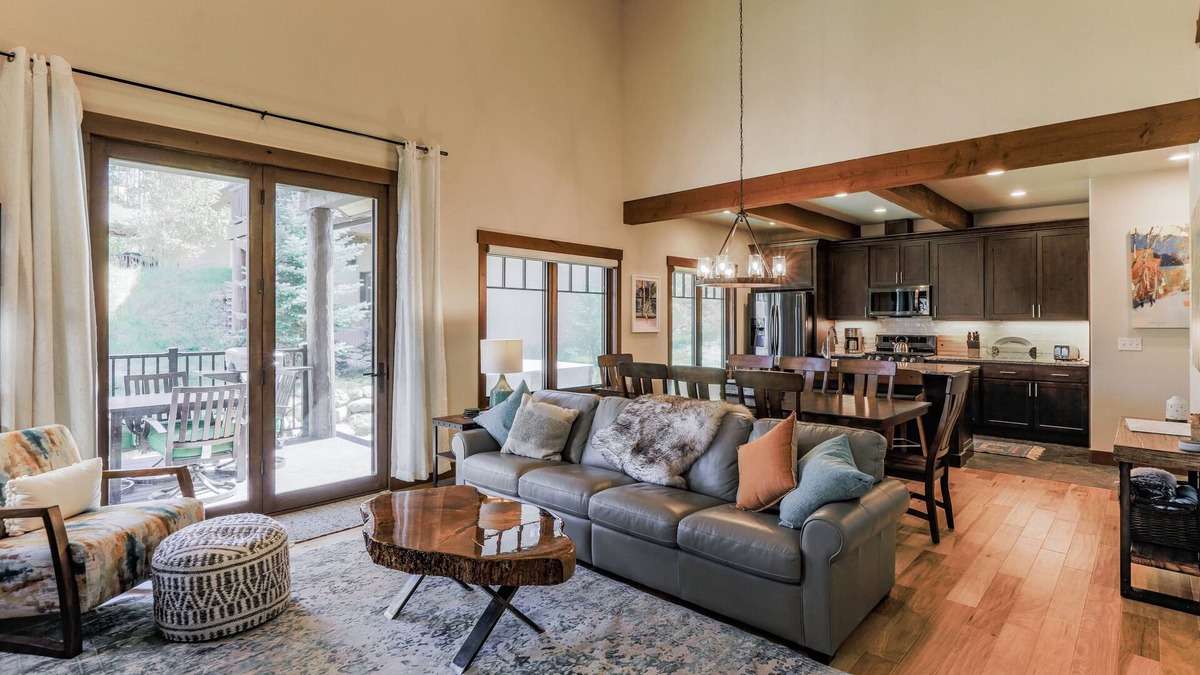 Fraser House | All Seasons Dream Mountain Getaway!