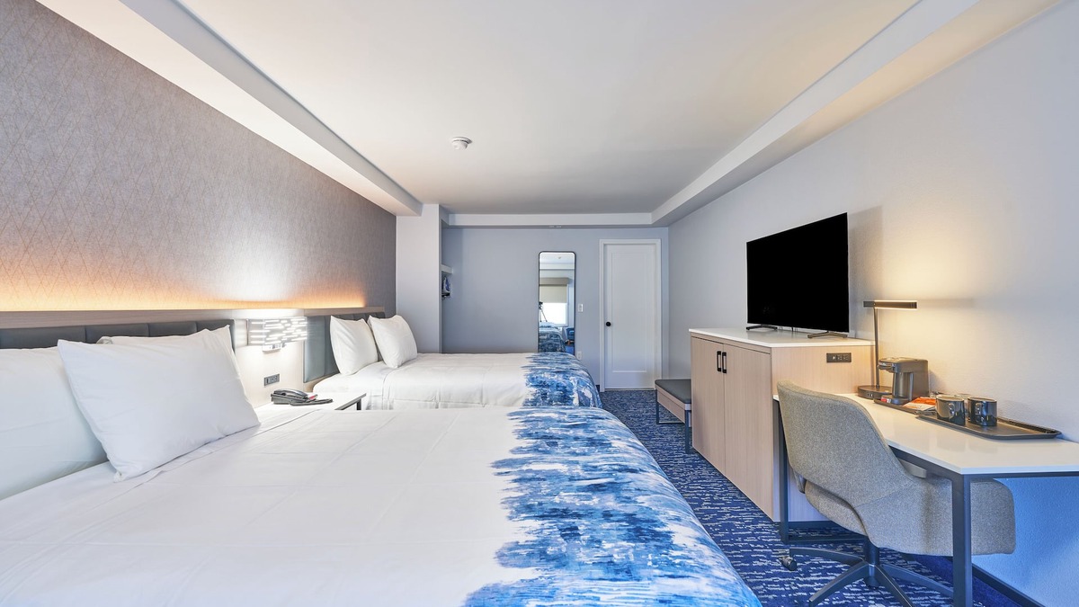 Buzzards Bay Hotel | All Seasons Inn and Suites