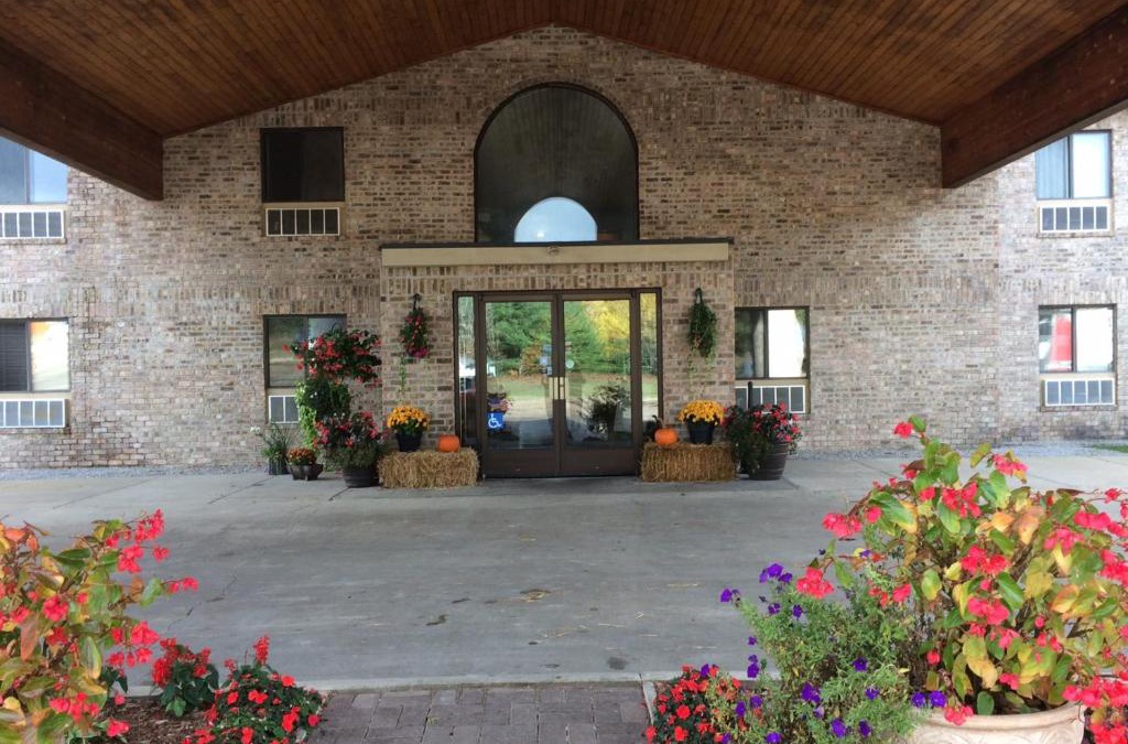 Kalkaska Hotel | All Seasons Resort