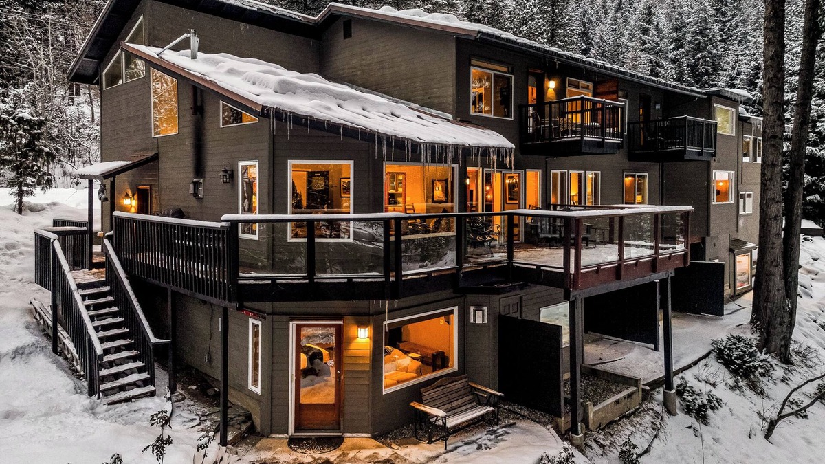 Leavenworth Hotel | All Seasons River Inn