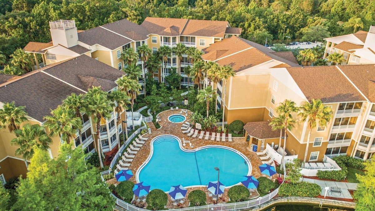 Kissimmee Resort | All Suite Resort near Old Town Amusement Park and Disney World