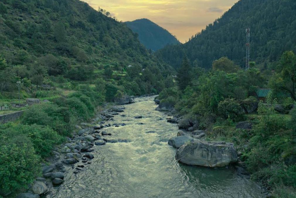 Gushaini Hotel | All view cottage tirthan valley river side