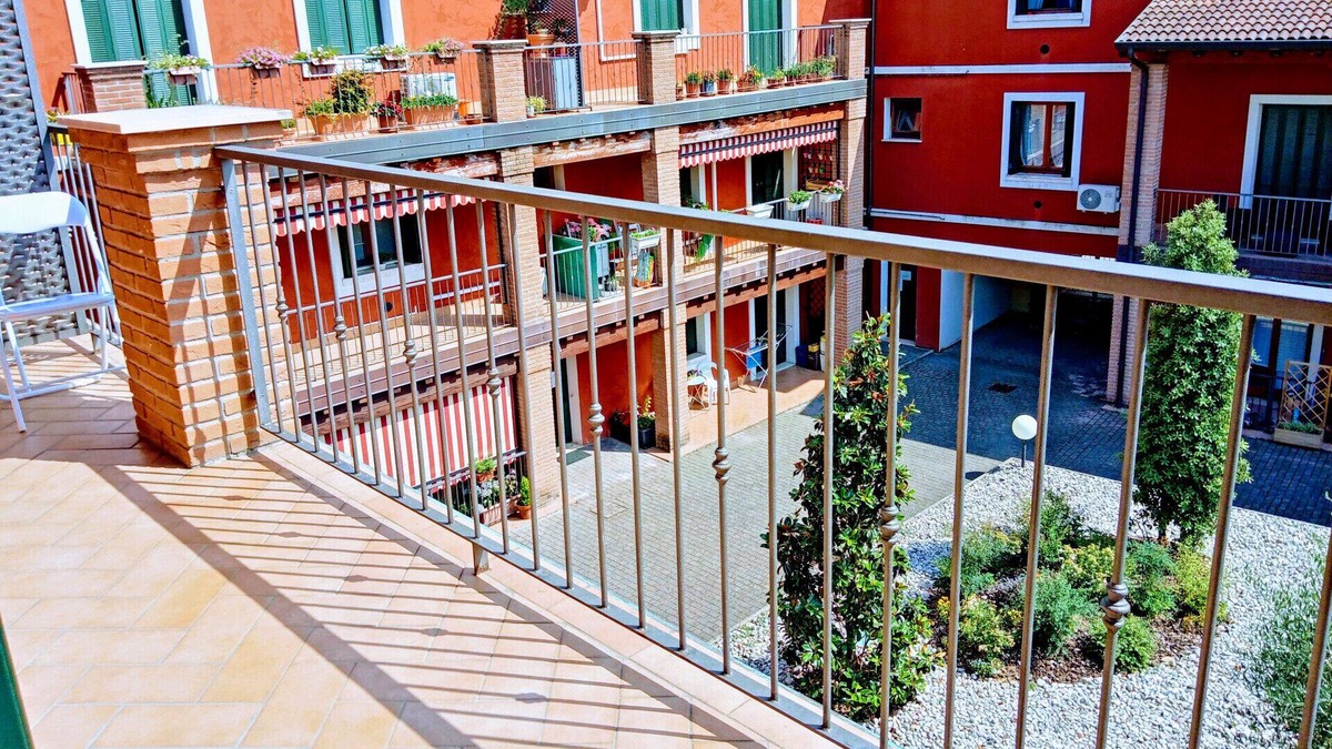 Lonato del Garda Apartment | Alla Corte - 2 Bedrooms Apartment
