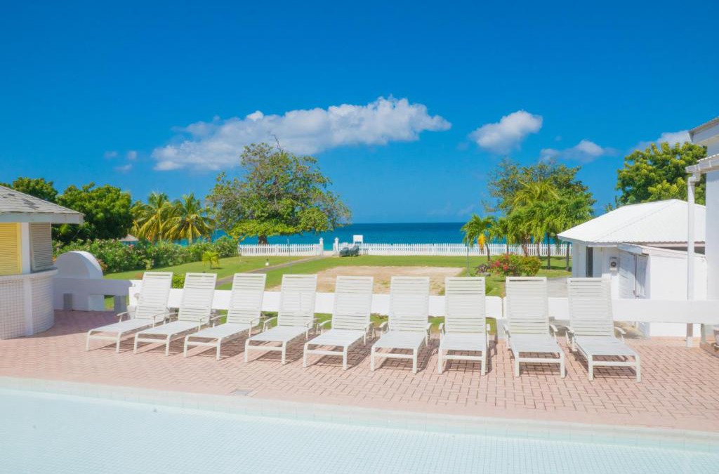 The Lime Hotel | Allamanda Beach Resort