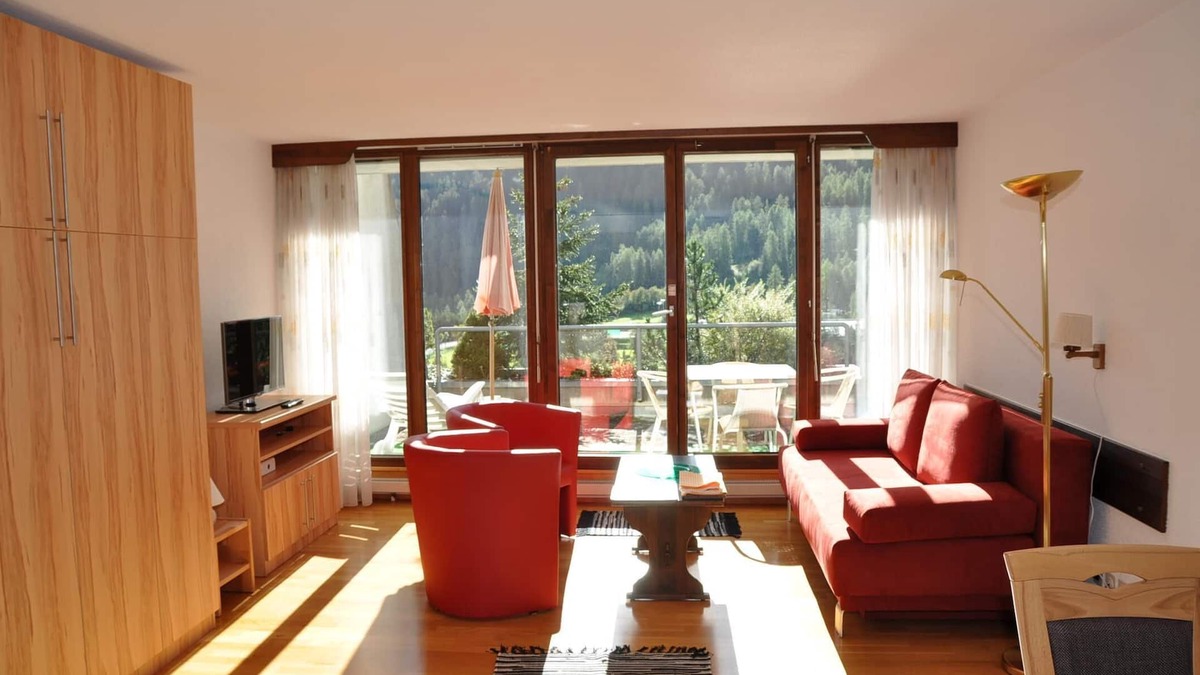 Engadin Scoul Apartment | Allegra and welcome to the Tulai G98 vacation apartment