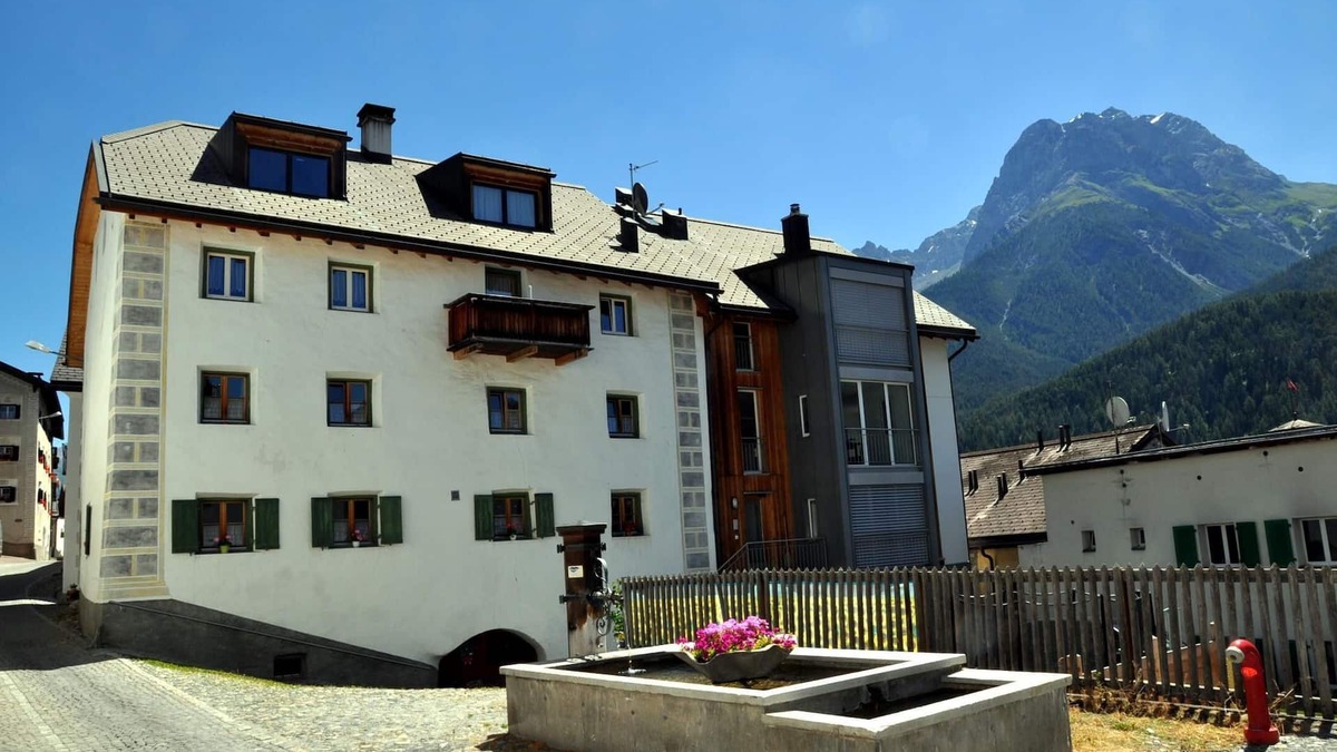 Engadin Scoul Apartment | Allegra and welcome to the Chasa Döss vacation apartment