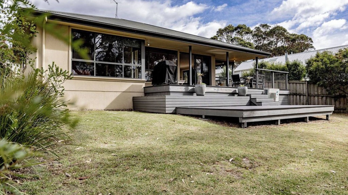 Bicheno House | Allure Bicheno - Absolute Waterfront