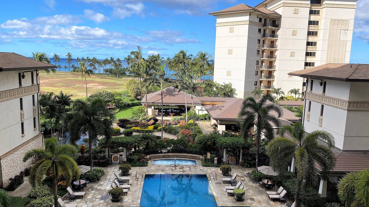 Ko Olina Villa | Alluring and Elegant Ocean View Luxurious Beach Villa in Ko Olina