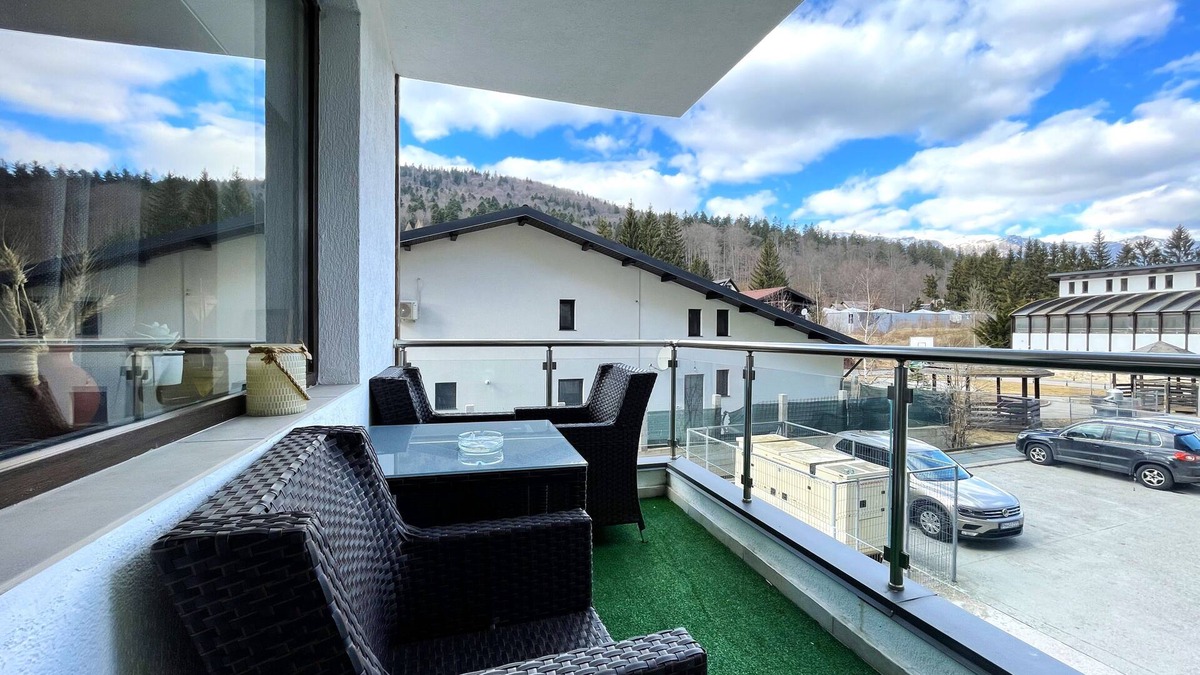 Sinaia Condo | Alma Apartment