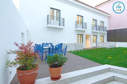 Santo Estevao Apartment | Alma Moura Residences