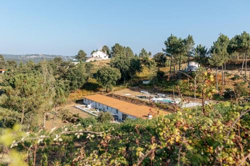 Olalhas House | Alma-Rio Room 2 by Mycelia