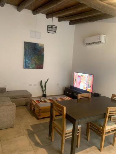 San Martin Apartment | Almirante Brown 235 , Dpto 5