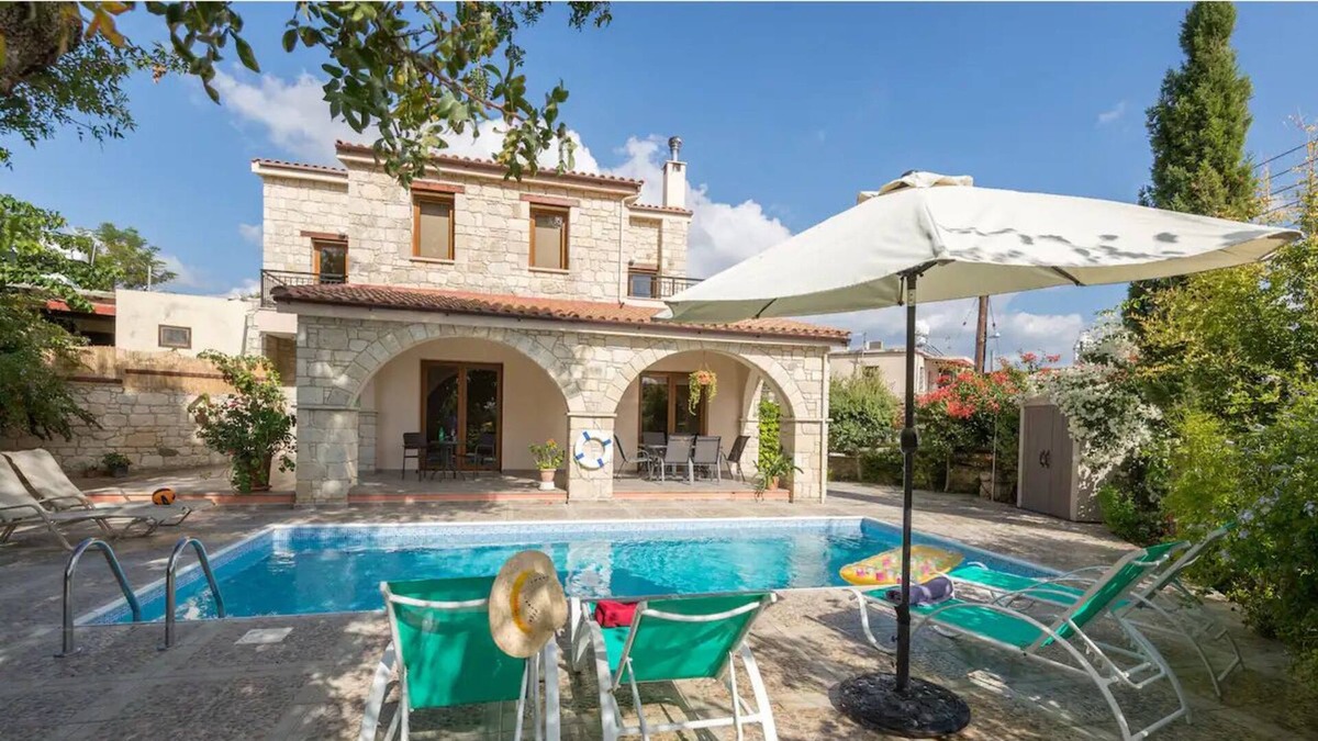 Simou Villa | Almond Grove Villa - Peaceful Retreat in Simou