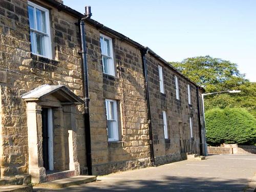 South Charlton House | Alnwick Holiday House - Charming, Historic, Central Alnwick with Courtyard