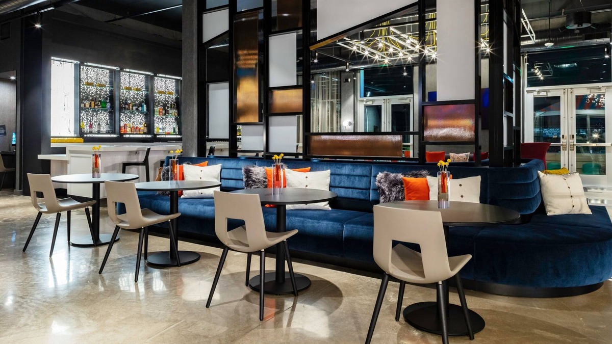 South Arlington Hotel | Aloft Dallas Arlington South