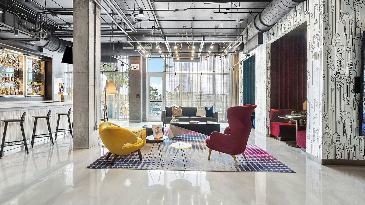 Poinciana Park Hotel | Aloft Fort Lauderdale Airport & Cruise Port